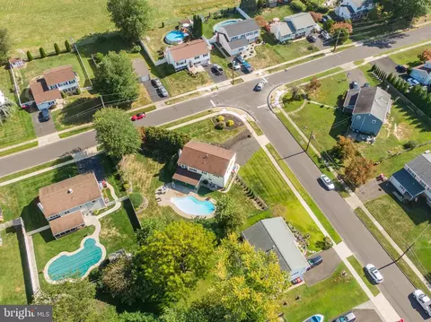 View/Area - 564 Byron Rd, Warminster, PA 18974 photo 7 of 9