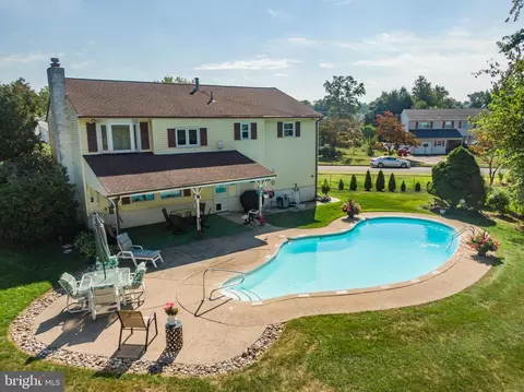 View/Area - 564 Byron Rd, Warminster, PA 18974 photo 1 of 9