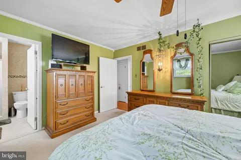 Bedroom - 564 Byron Rd, Warminster, PA 18974 photo 6 of 6