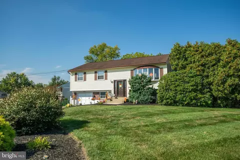 Other - 564 Byron Rd, Warminster, PA 18974 photo 2 of 14