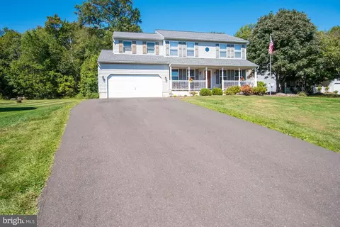 4 Ridge Run Rd, Sellersville, PA 18960