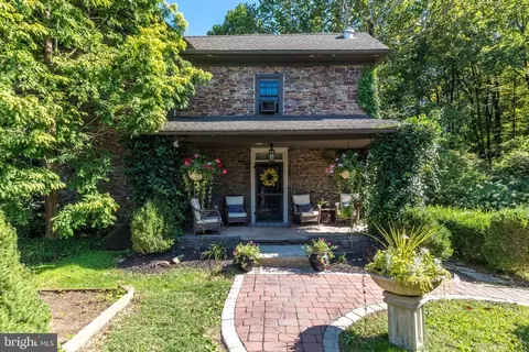 9022 Easton Rd, Ottsville, PA 18942