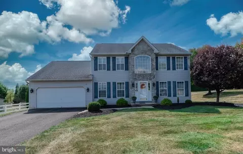 202 Shepard Ln, Chalfont, PA 18914