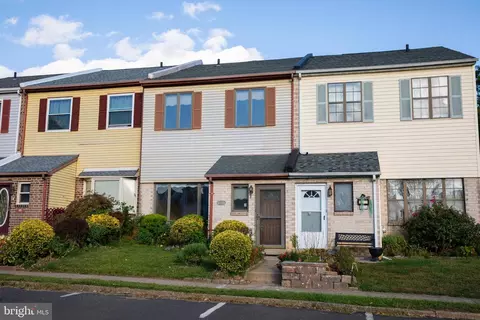 5111 Euston Ct, Bensalem, PA 19020