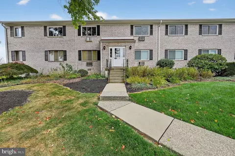 26 Park Ave #A16, Chalfont, PA 18914