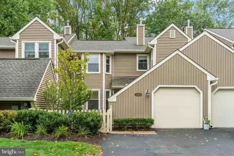 1561 Applewood Cir, Yardley, PA 19067