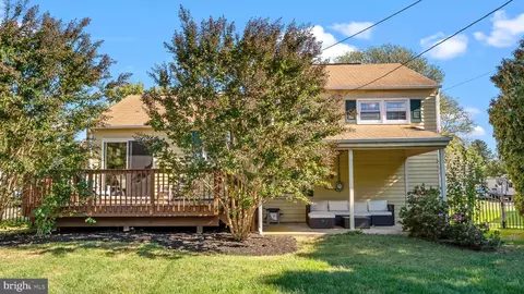Exterior - 1002 Windsor Rd, Warminster, PA 18974 photo 11 of 17