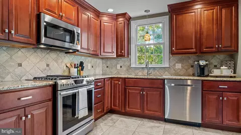 Kitchen - 1002 Windsor Rd, Warminster, PA 18974 photo 2 of 3