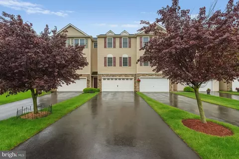 223 Saddlebrook Dr, Bensalem, PA 19020