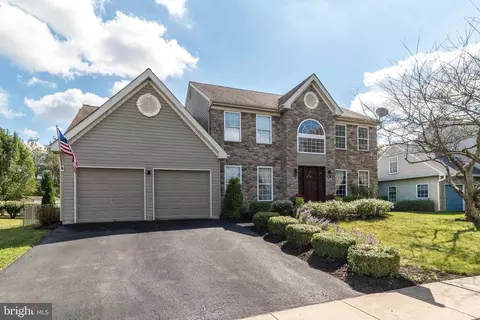 3975 Amberton Ct, Doylestown, PA 18902