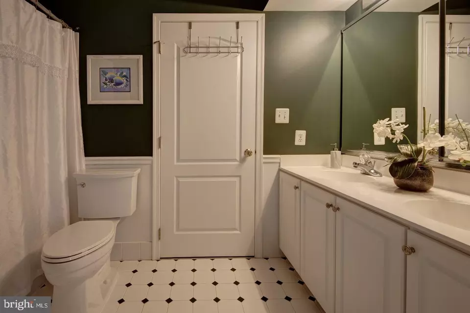 Bath - 2036 Silverwood Dr, Newtown, PA 18940 photo 5 of 5