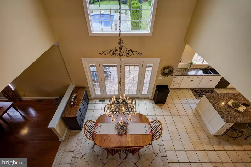 Dining - 2036 Silverwood Dr, Newtown, PA 18940 photo 5 of 5