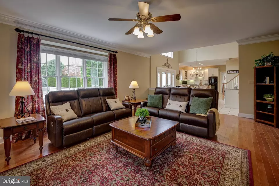 Living - 2036 Silverwood Dr, Newtown, PA 18940 photo 2 of 3