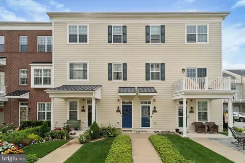 126 B Royal Mews, Bensalem, PA 19020