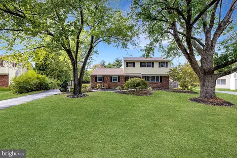46 Hickory Ln, Chalfont, PA 18914