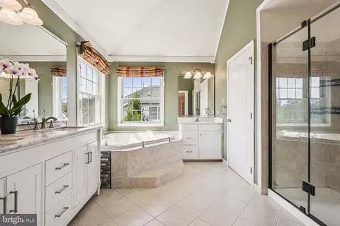 Bath - 1834 Augusta Dr, Jamison, PA 18929 photo 1 of 4