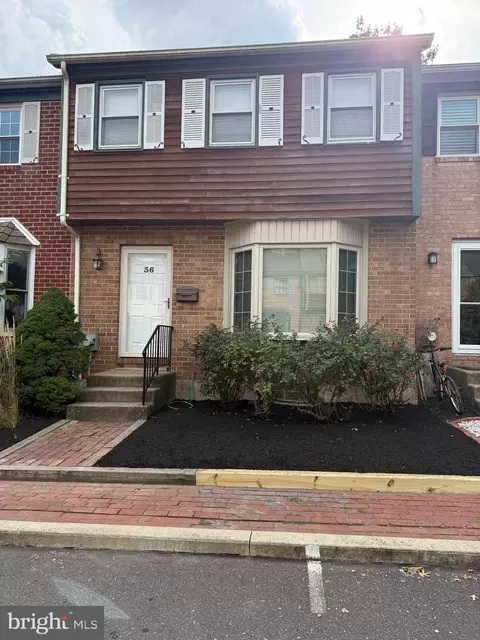 36 Gatehouse Ln, Doylestown, PA 18901