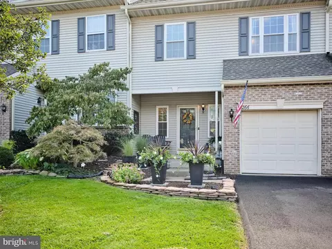 266 Deerfield Ct, New Hope, PA 18938