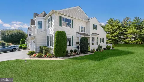 113 W Hamilton St, Chalfont, PA 18914