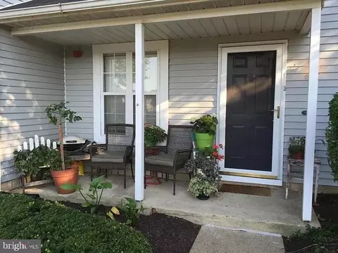 401 Society Pl #A1, Newtown, PA 18940