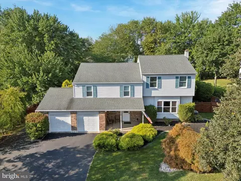 2463 Pine Cone Rd, Warrington, PA 18976