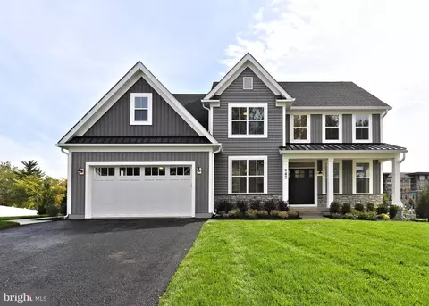 942 Stein Ct, Warminster, PA 18974
