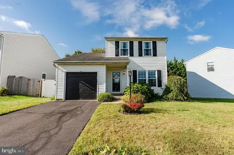 1037 Deerfield Cir, Perkasie, PA 18944