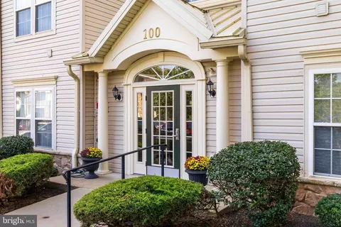 100 Fiddleleaf Ln #104, Warrington, PA 18976