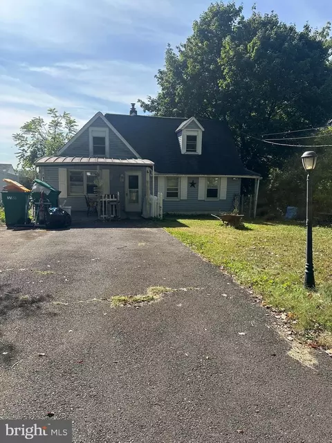 1516 Fairview Ave, Langhorne, PA 19047