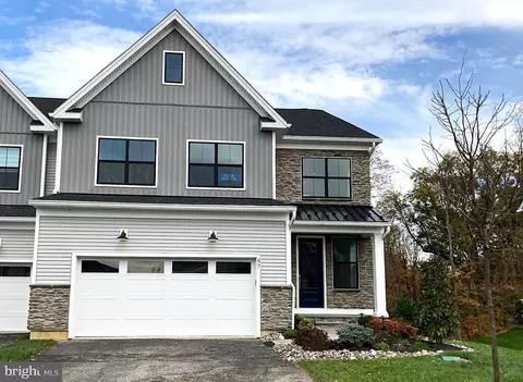 47 Mill Creek Dr #32, Doylestown, PA 18901