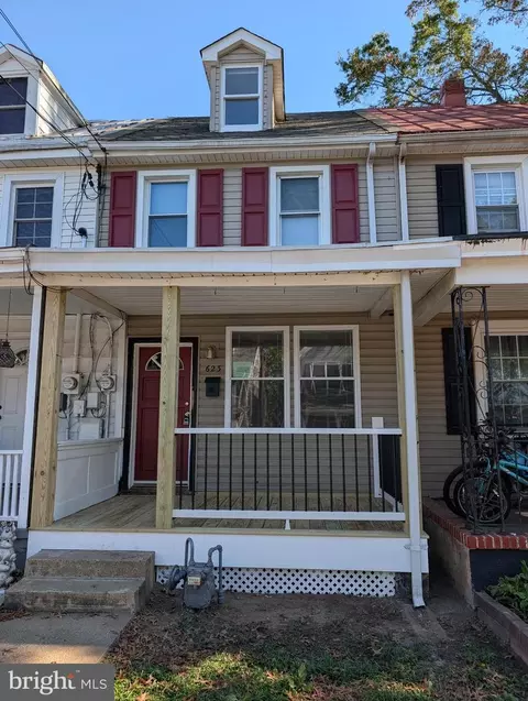 623 Spruce St, Bristol, PA 19007