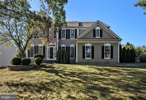 2807 Mountain Laurel Dr, Furlong, PA 18925