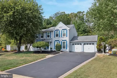 1402 Valley Vw, Warrington, PA 18976