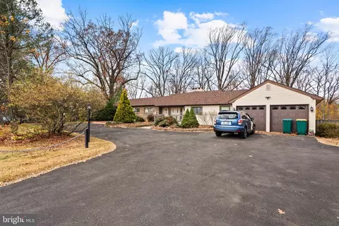 164 Trenton Rd, Langhorne, PA 19047