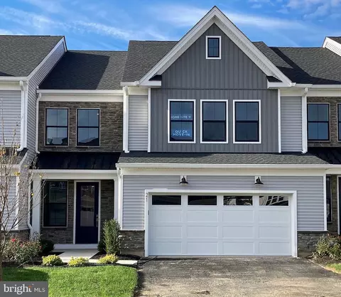 21 Mill Creek Dr #11, Doylestown, PA 18901