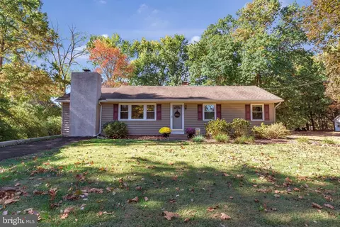218 Keeley Ave, Doylestown, PA 18901