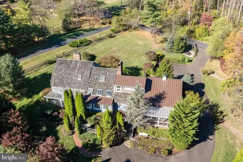 1249 Pebble Hill Rd, Doylestown, PA 18901