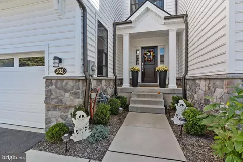 505 Carmela Way, Yardley, PA 19067