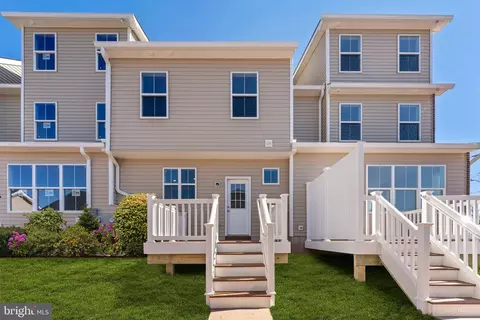 54 N 8th St #HOME B27, Perkasie, PA 18944