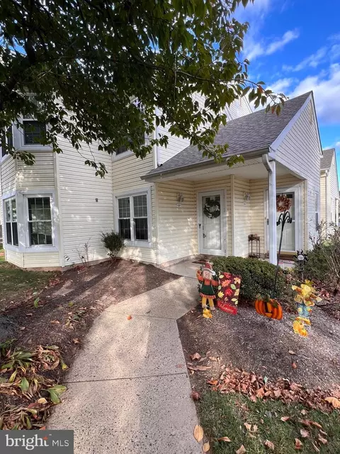 1507 7 Bennett Pl, Southampton, PA 18966