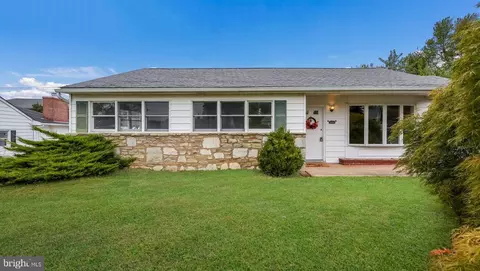 1244 Hiview Dr, Southampton, PA 18966