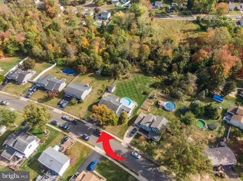971 Cornell Dr, Warminster, PA 18974