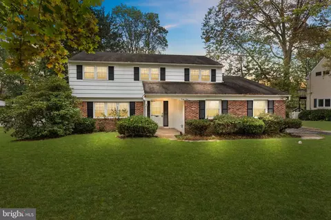 49 Highland Dr, Yardley, PA 19067
