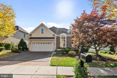 303 Blue Heron Ct, New Hope, PA 18938