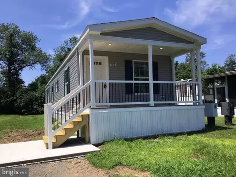 7008 Huber Dr, Morrisville, PA 19067