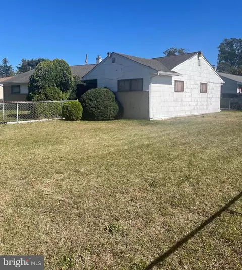 200 Janet Ave, Croydon, PA 19021