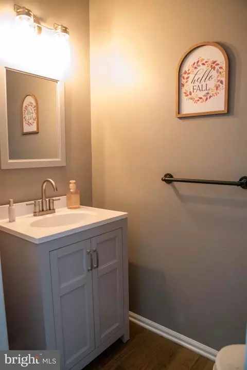 Bath - 1134 Virginia Way, Quakertown, PA 18951 photo 1 of 3