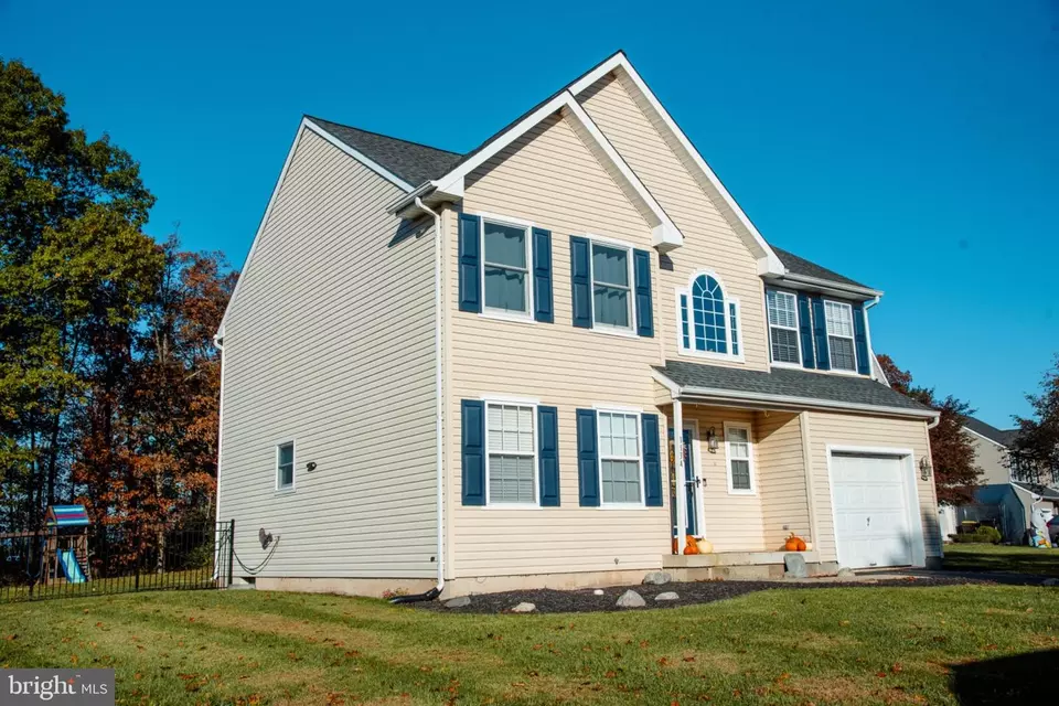 Exterior - 1134 Virginia Way, Quakertown, PA 18951 photo 3 of 3