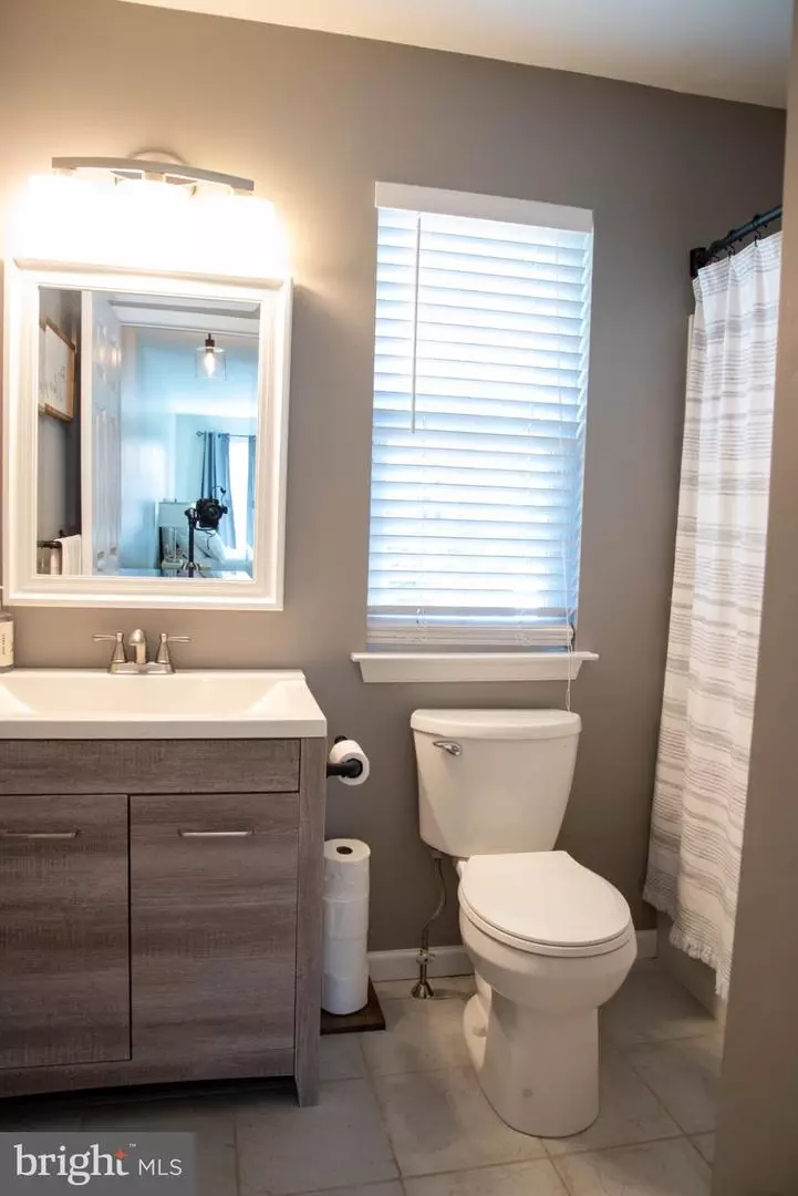 Bath - 1134 Virginia Way, Quakertown, PA 18951 photo 3 of 3