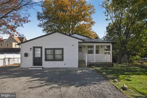 440 Trenton Ave, Bristol, PA 19007